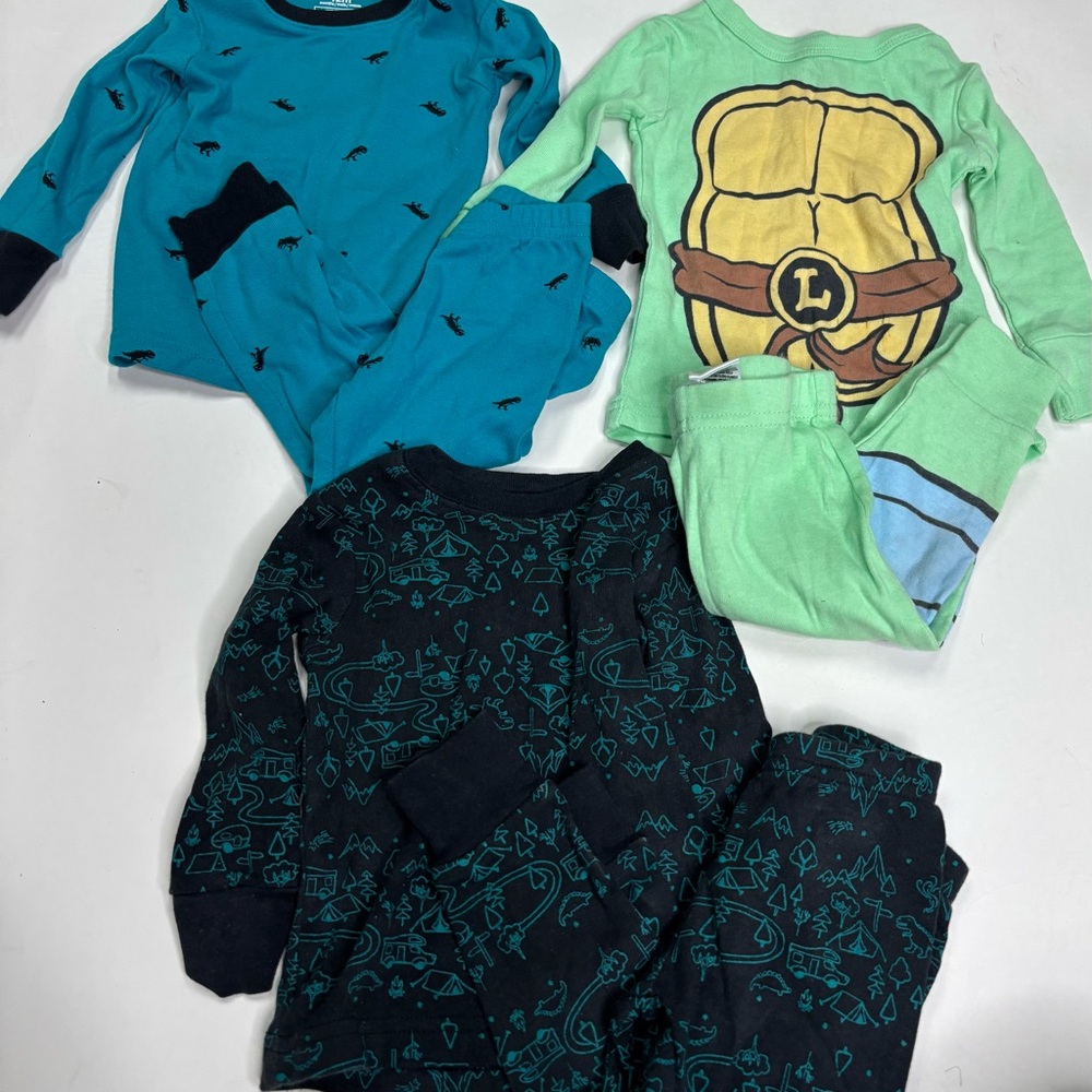 Baby Boy 2 Piece Pajama Sets Size 12M (3 Sets)